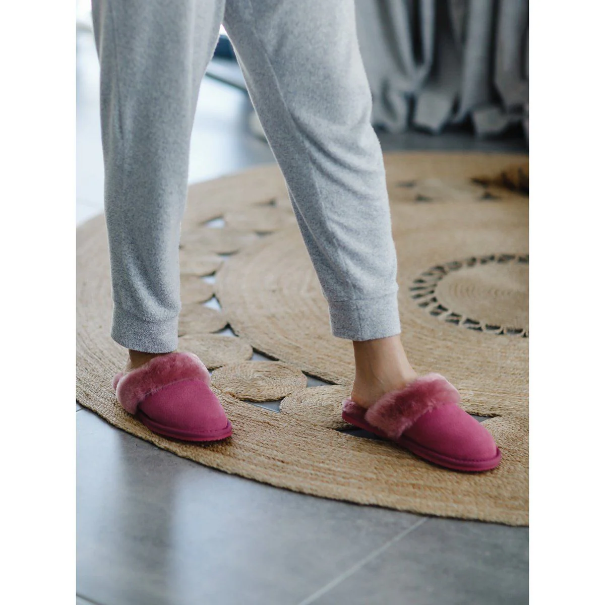 Grace Ladies Sheepskin Slipper Mule - Pink - Image 3